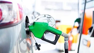 إيقاف محطة وقود غير مرخصة ببنى مزار تعدت على حرم الطريق