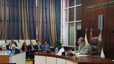 وزير قطاع الأعمال يترأس اعتماد الموازنة التقديرية للقابضة للتشييد والتعمير للعام المالي 2019/2020