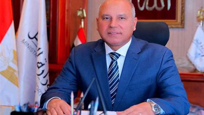 وزير النقل يتابع