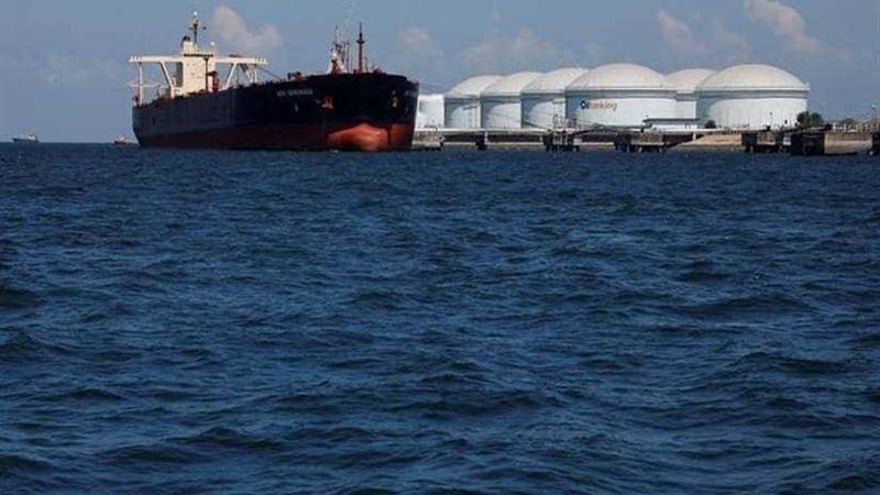 النفط يرتفع عقب احتجاز