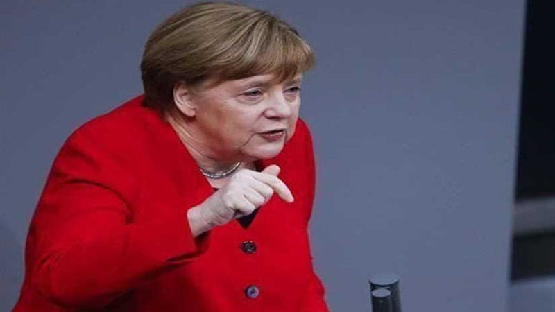ميركل تحث الأوروبيين