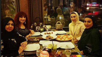 قبل انطلاق عرض أزيائها.. منى المنصوري تشكر سفارة الإمارات في رومانيا لهذا السبب