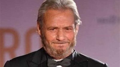 نقابة الممثلين: نتابع الحالة الصحية لفاروق الفيشاوي..