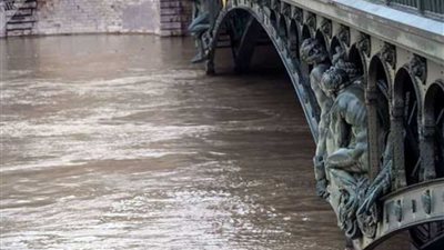 ارتفاع حصيلة ضحايا الفيضانات في بنجلاديش إلى 104 قتلى