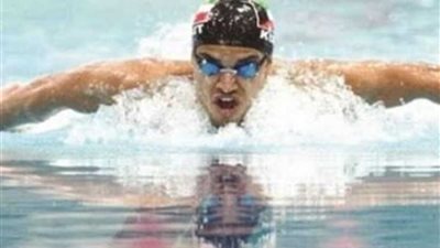 علي خلف يتأهل لقبل نهائي بطولة العالم للسباحة بكوريا