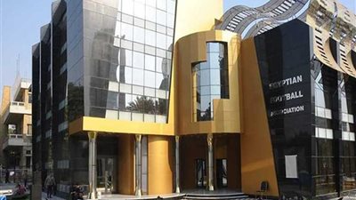 اتحاد الكرة : السماح بإعارة 3 من السن الأولمبي و2 أجانب