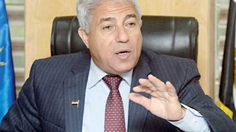 محافظ أسوان: إقامة