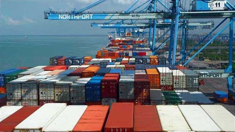 خلال يونيو.. الصادرات