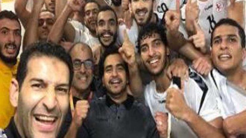 الابتسامة تسيطر على