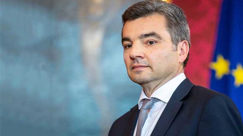 النمسا ومقدونيا الشمالية