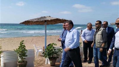 وزير قطاع الأعمال العام يتفقد 