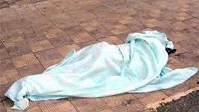 سيارة تدهس طفلة أثناء لهوها أمام منزلها بإحدى قرى العدوة