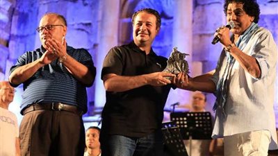 بالصور.. محمد منير وسركيس وشرارة وماضي يسدلون الستار على فعاليات مهرجان جرش الـ34