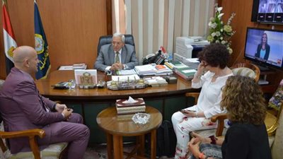 محافظ الدقهلية يستقبل وفد صندوق الأمم المتحدة للسكان