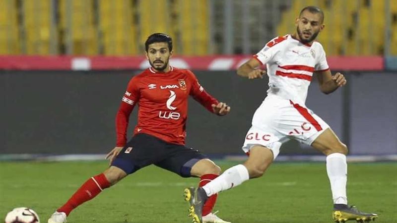 طاقم تحكيم مجري لإدارة