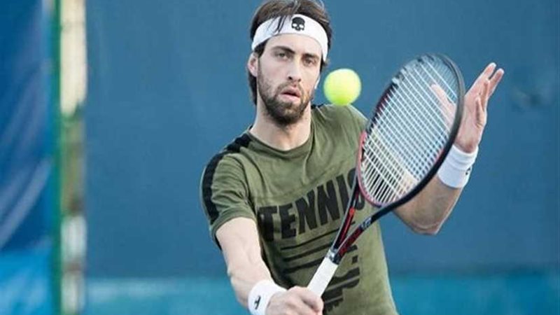 الألماني زفيريف يتأهل