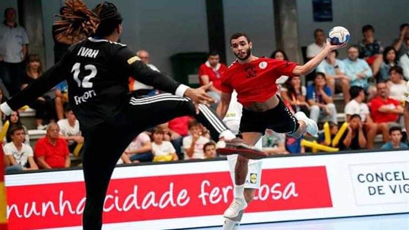 من ينافس فراعنة اليد