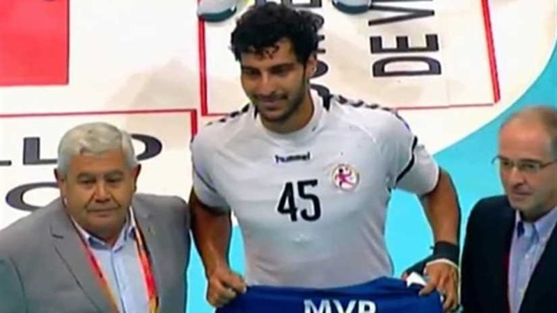 سيف الدرع أحسن لاعب