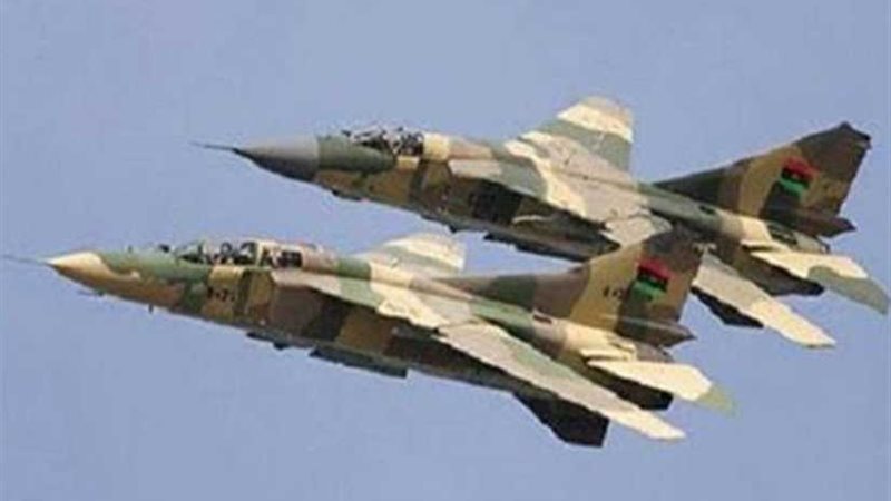 غارات جوية تخلف 17