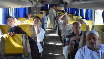 الفوج الأول لحجاج الجمعيات الأهلية بالمنيا يغادر إلى الأراضي المقدسة