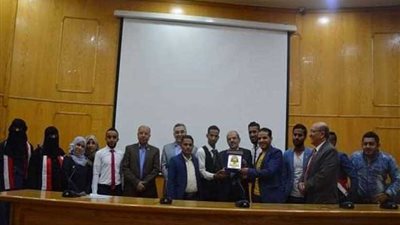 جامعة الفيوم تكرم طلاب الملتقى العربي للتدريب