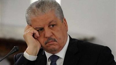 حبس رئيس الوزراء الجزائري الأسبق بتهمة الفساد