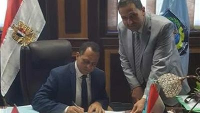 رئيس جامعة دمنهور يعتمد نتيجة كلية الطب البيطري لـ