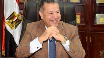 محافظ بني سويف: إلغاء مرور سيارات النقل الثقيل على الكوبري العلوي القديم وتوجيهها إلى محور عدلي منصور