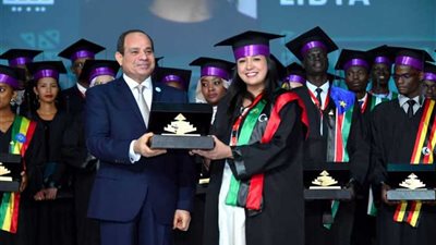 الرئيس السيسي في جلسات اليوم الثاني لمنتدي الشباب