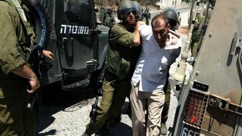 الصهاينة يعتقلون