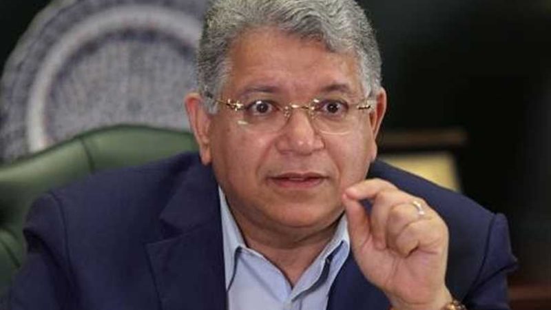 أعضاء لجنتي التعليم