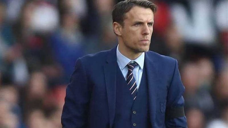 الفيفا يرشح 10 لجائزة