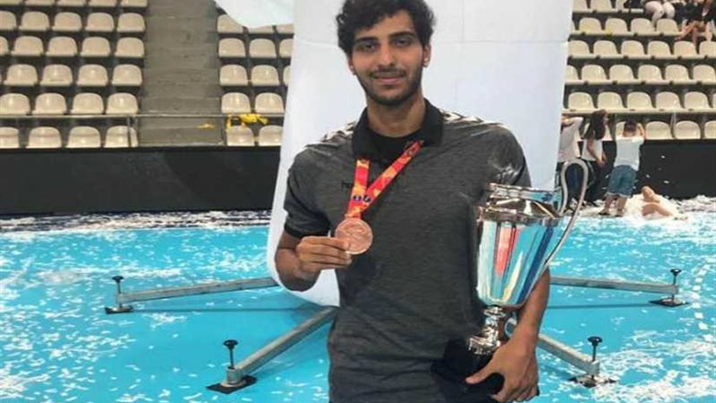 سيف الدرع مايسترو