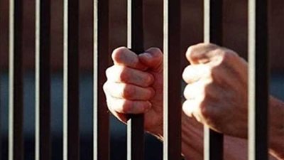 حبس 8 متهمين بسرقة 1.3 مليون جنيه من محاسب بمحطة وقود بشبرا الخيمة