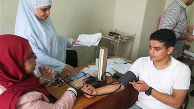 توقيع الكشف الطبي على ٤٧ حكم كرة بمستشفيات جامعة المنوفية