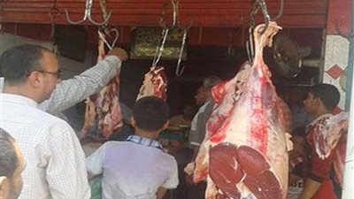 حملات مكثفة على محلات الجزارة بالمنيا