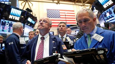 الأسهم الأمريكية تستهل التعاملات متباينة