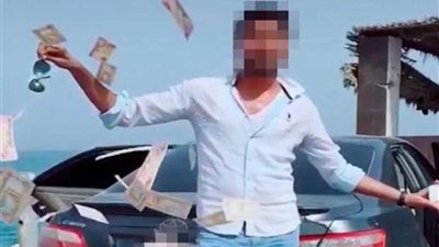اعتقال شاب رمى أوراقًا نقدية بقصد التباهي في دبي
