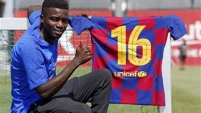 برشلونة يصعد موهبة إفريقية للفريق الأول