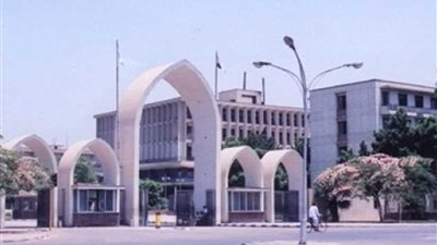 مناظرة ٤١٢ حالة في أول قافلة طبية متخصصة في العيون لجامعة جنوب الوادى بمدينة القصير