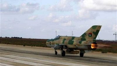 مقاتلات الجيش الليبي تبيد رتلا ميليشياويا أثناء خروجه من مصراتة