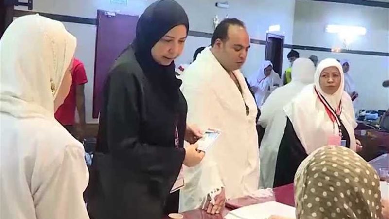 الشرطة النسائية تضيء