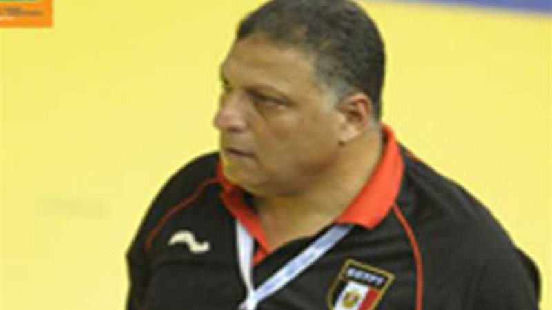 عضو اتحاد اليد يلحق