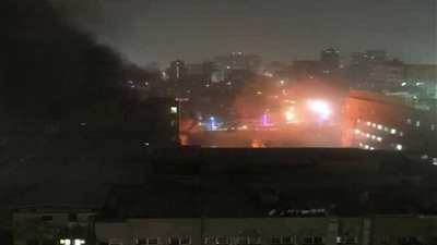 الداخلية: حريق بـ 3 سيارات أمام معهد الأورام بسبب تصادم ملاكي وسيرها عكس الاتجاه‎