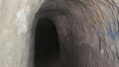 ضبط شبكة أنفاق وتحصينات للإرهابيين في مزارع حصرايا بريف حماة الشمالي‎