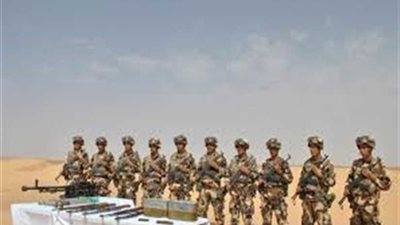 الجيش الجزائري يكشف مخبأ للسلاح جنوب الجزائر