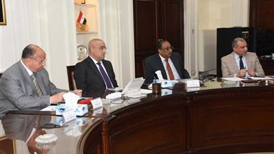 وزير الإسكان ومحافظ القاهرة يتابعان تسكين مشروع تطوير 