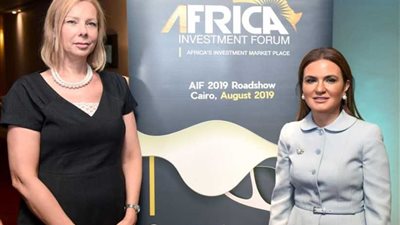 سحر نصر تشهد إعلان بنك التنمية الإفريقي إطلاق المنتدى الثاني للاستثمار في إفريقيا