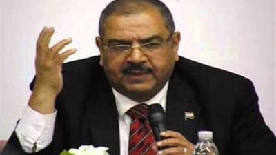 محافظ مطروح يكرم أوائل الثانوية العامة