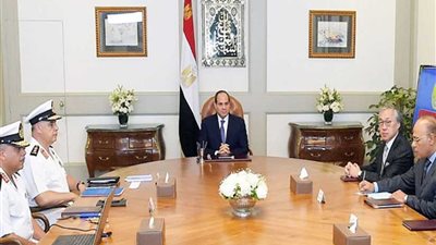 السيسي يشهد توقيع مذكرة تفاهم بين القوات البحرية وشركة عالمية في إقامة محطات الحاويات